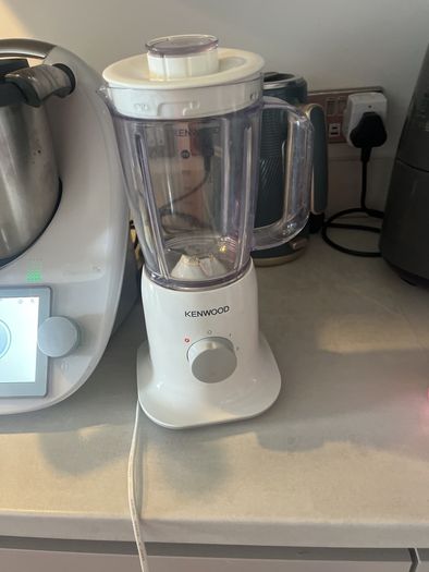 kenwood   Juicer