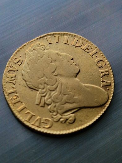 1701 William 3rd Full Gold Guinea. Beautiful and Scarce.