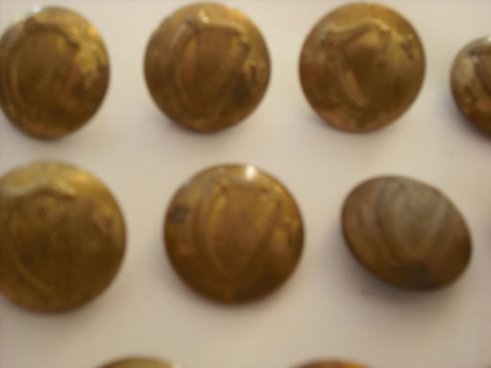 23 buttons irish volteers oglaigh na hereen irish army