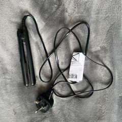 Hair straightener for travel