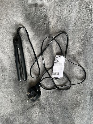 Hair straightener for travel