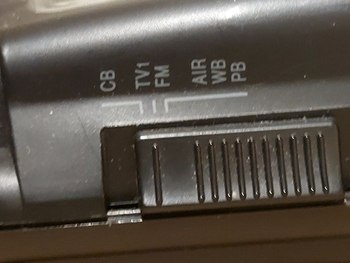 Academy CB-TV1-FM-AIR.WB.PB, Model R-AA110, takes 4 AA Batterys, in very good condition and works well