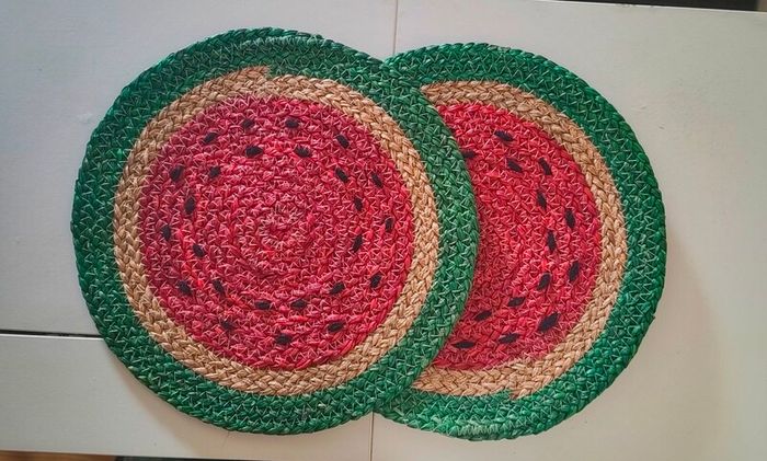 2 Woven Placemats