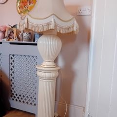 Vintage large lamp with pedestal