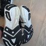 Brooks runners uk 6 black Image 2