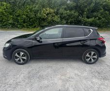 Nissan Pulsar 2015