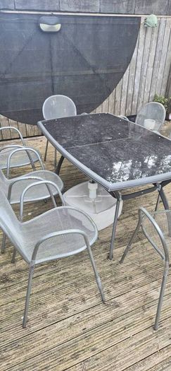 6 seater outdoor table and chairs