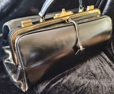 Vintage doctors gladstone bag