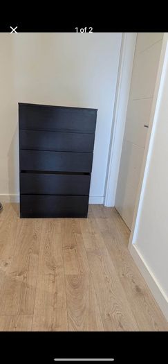 chest of drawers