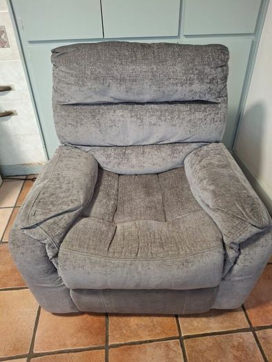 Recliner armchair