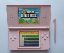Nintendo DS Lite pink