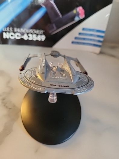 star trek eaglemoss uss thunderchild