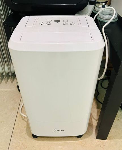 Blyss D003A-12Ltr Dehumidifier