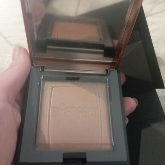 New B perfect bronzer