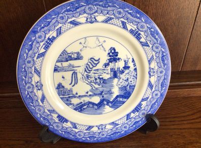 Gladstone Working Pottery Museum Nottingham Willow plate city of lace