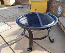 Outdoor firepit
