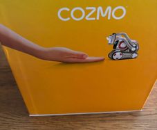 Cozmo robot