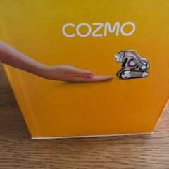 Cozmo robot