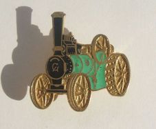 A nicely detailed traction engine badge (c.1980s)