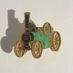 A nicely detailed traction engine badge (c.1980s)