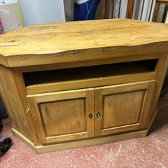 Corner TV Unit