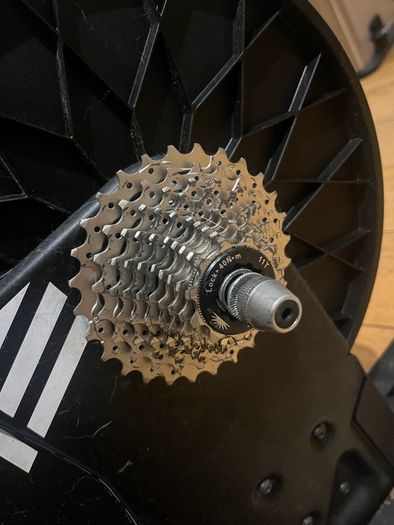 Elite Suito turbo trainer with cooling fan