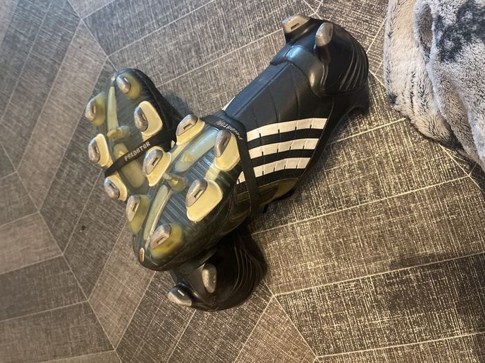 football boots size 3