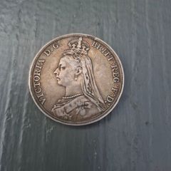 British Queen Victoria "Jubilee Head" silver crown (5 shillings)