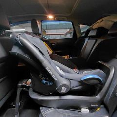 Maxi Cosi Carseat Newborn Insert & ISOFix Base