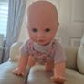 Crawling electronic baby doll Image 4