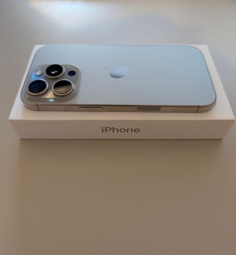 iPhone 16 Pro