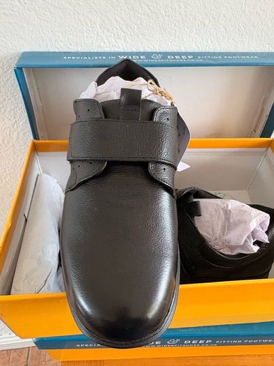Mens shoes