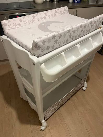 Babylo Smart Changing Table With Bath free delivery