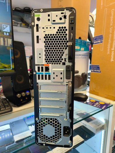 HP Z2 SFF G5 Workstation Intel Core i7-10700F 16GB 1TB SSD Windows 11 Pro