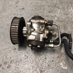 Toyota Avensis diesel fuel pump