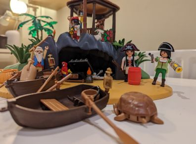 Playmobil Pirates - Turtle Cove Desert Island 3799