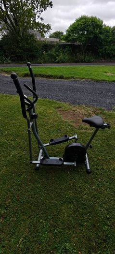 Cross Trainer