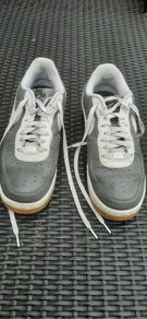 nike air force 1 grey white.