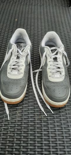 nike air force 1 grey white.