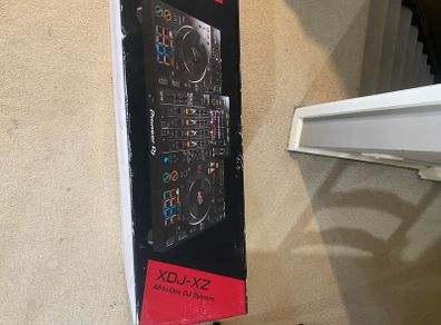 Pioneer XDJ-XZ + Pioneer Flight Case + Decksaver + Box - Mint - Can View Today