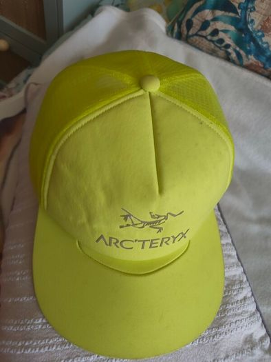 Arc'terix hat