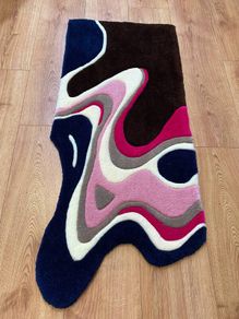 Handmade tufted rug