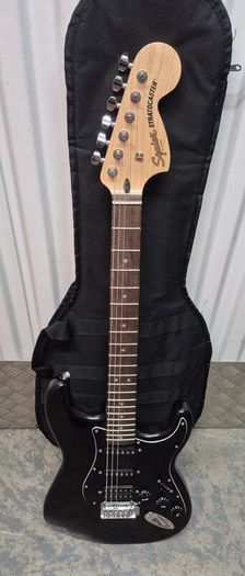 Squier Affinty HSS Strat Electric Guitar