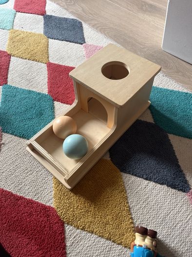 Object permanence box