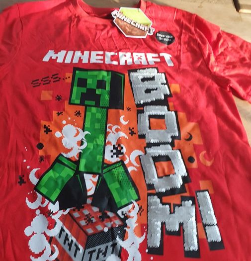 New Tags Minecraft  Tshirt Fantastic Reverse Sequin Boy/girl  Age 12/13 Yrs