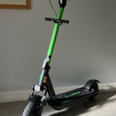 LOCO Motion Pro Electric Scooter