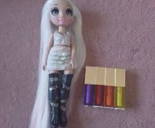 Rainbow High doll, Amaya Raine