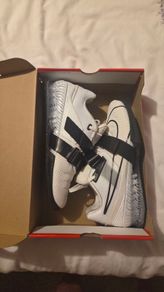 gym training shoes