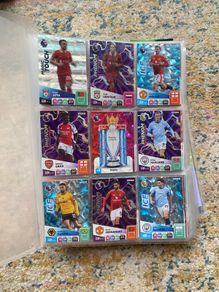 Binder Full 700+ Soccer Cards