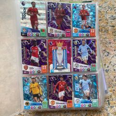 Binder Full 700+ Soccer Cards